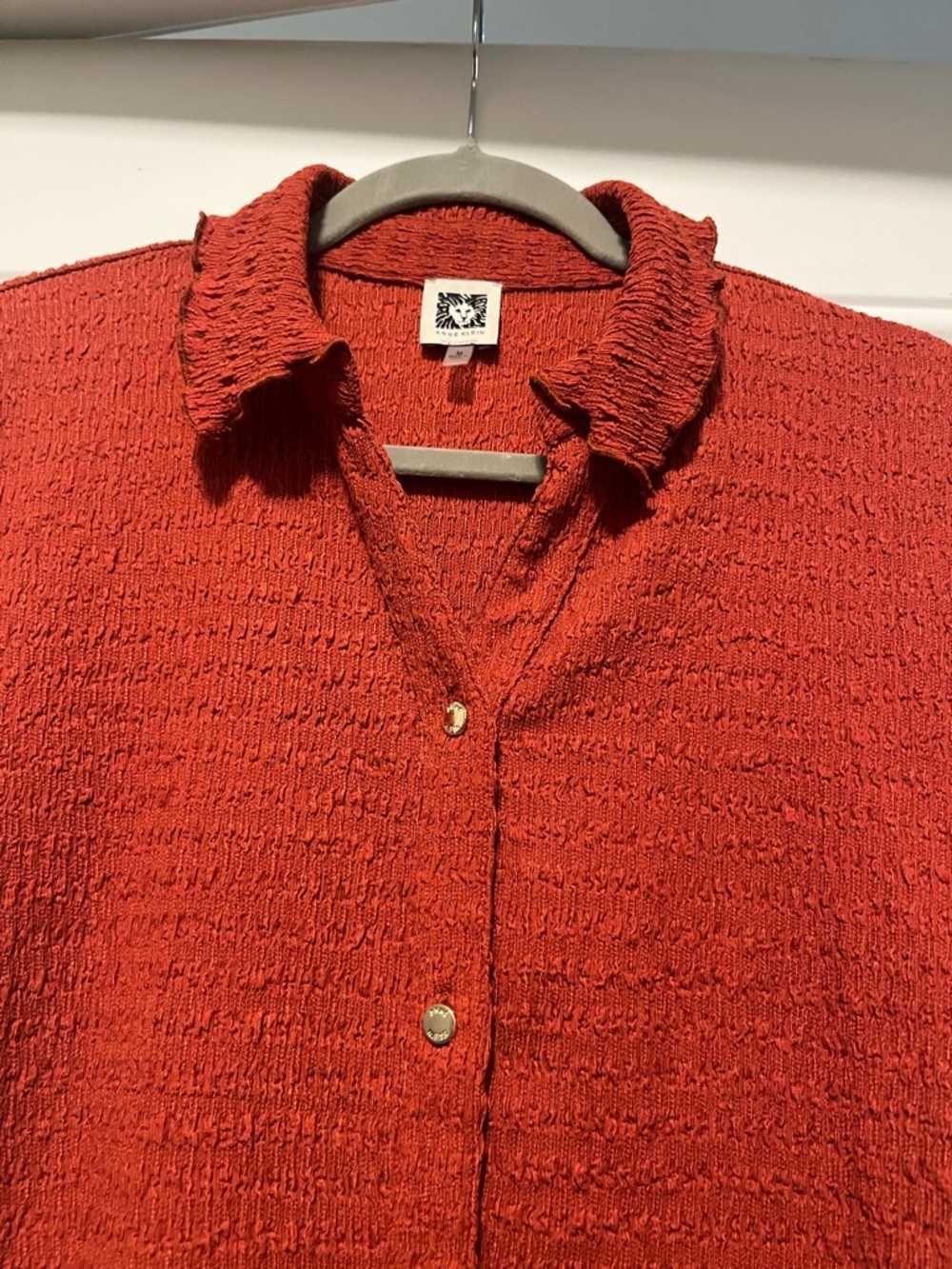 Textured Burnt Orange Short Sleeve Button-Up Shirt with Rolled Collar